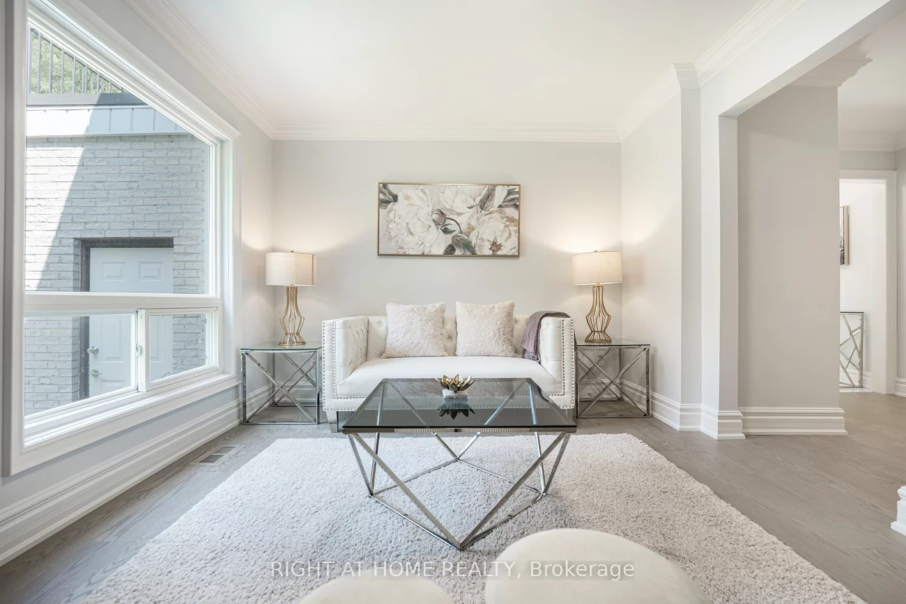 29, Vanwood, Thornhill, Markham