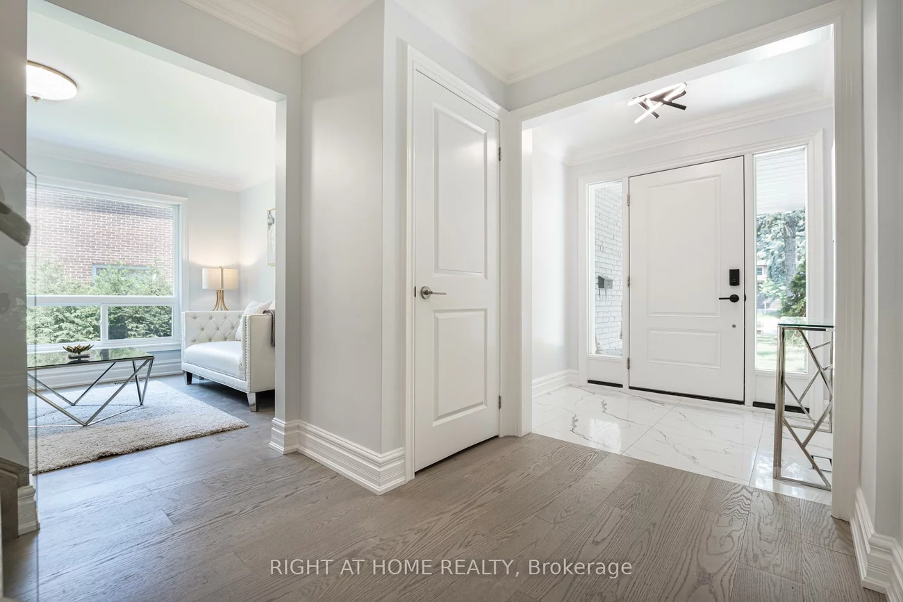 29, Vanwood, Thornhill, Markham