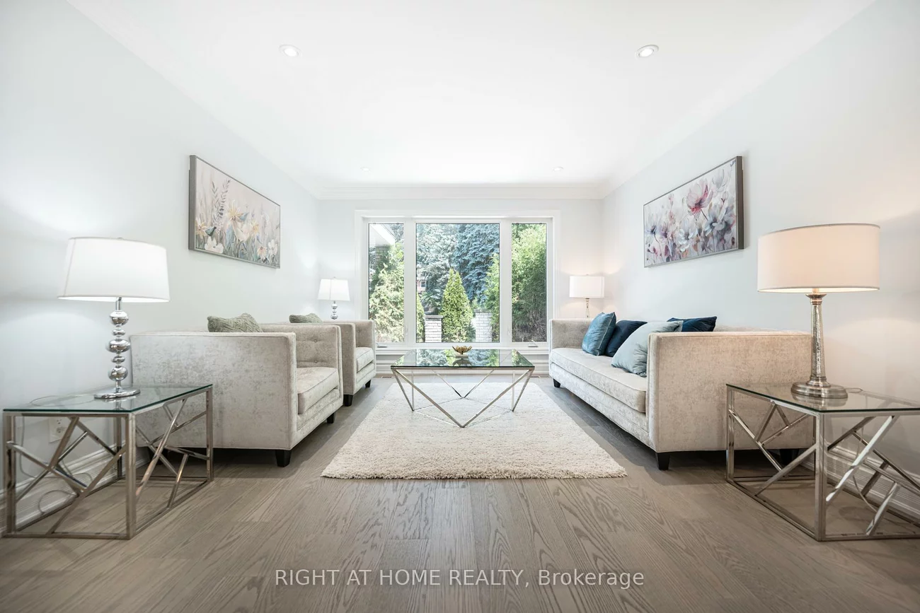 29, Vanwood, Thornhill, Markham