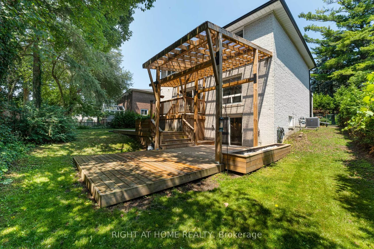 29, Vanwood, Thornhill, Markham
