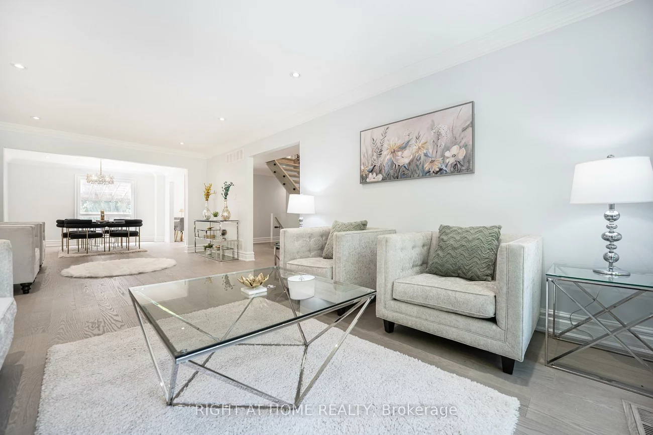 29, Vanwood, Thornhill, Markham
