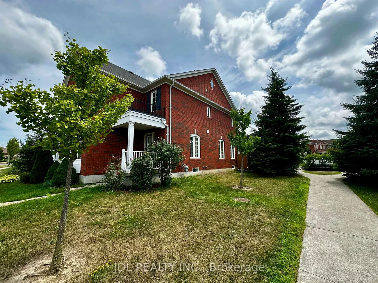 124, Gas Lamp, Cornell, Markham