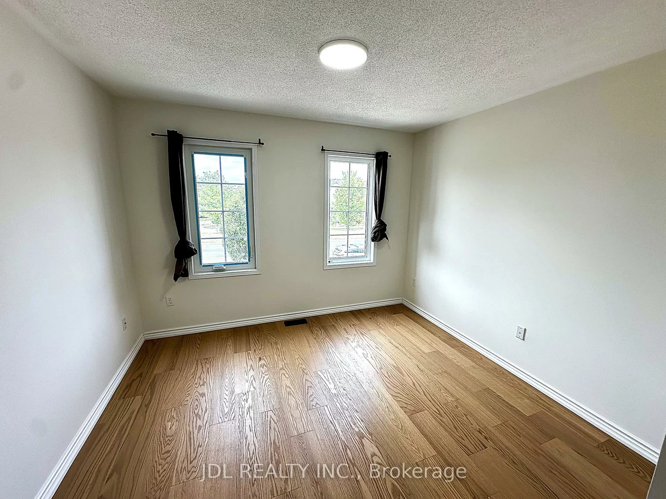 124, Gas Lamp, Cornell, Markham