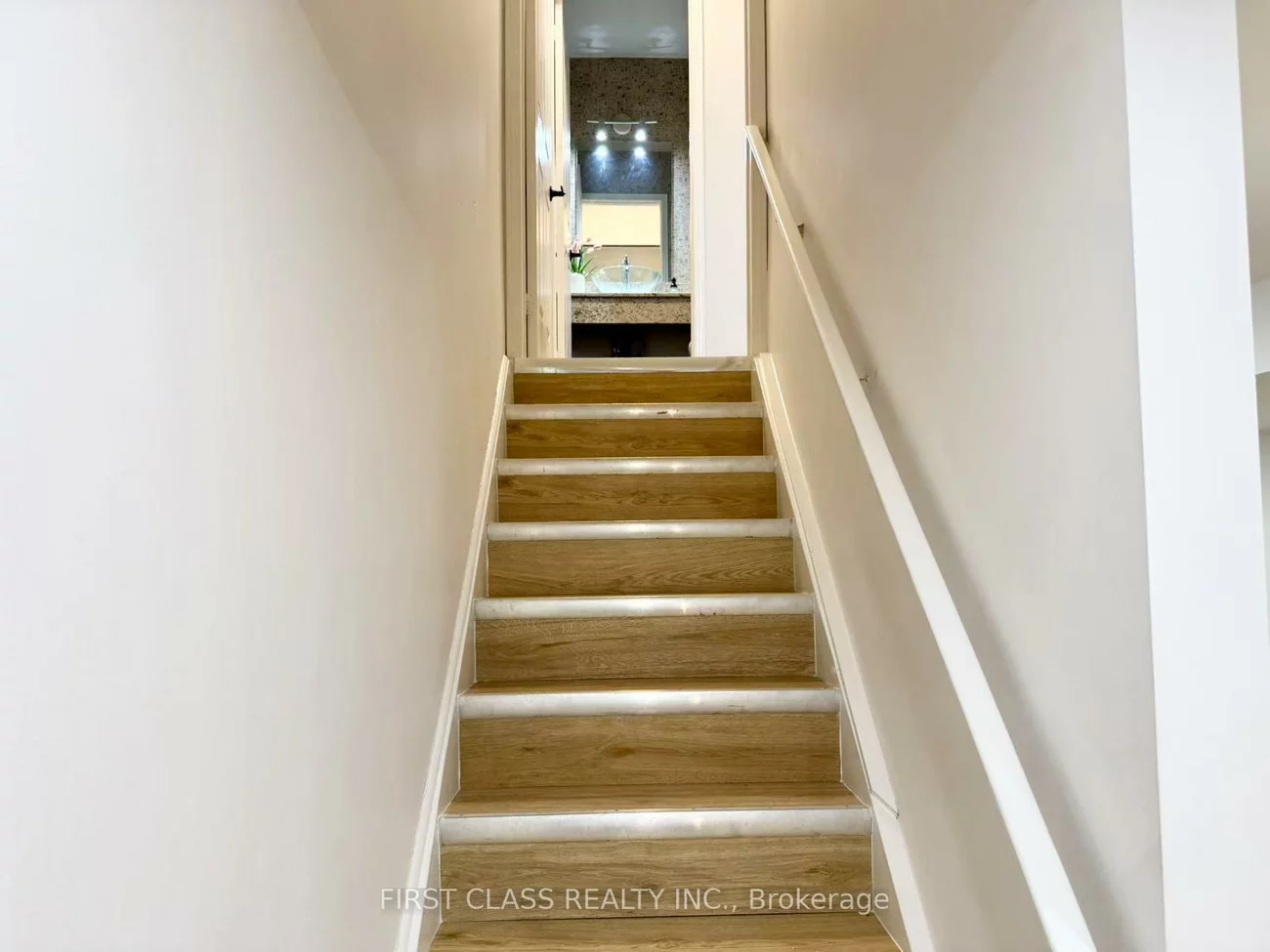 207, Bur Oak, Berczy, Markham
