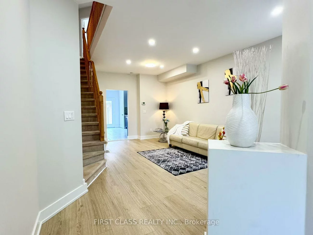 207, Bur Oak, Berczy, Markham