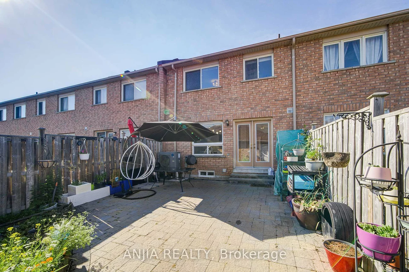 706, Castlemore, Wismer, Markham