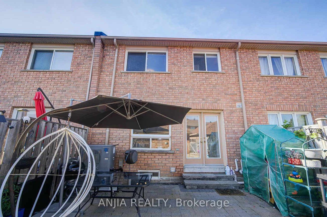 706, Castlemore, Wismer, Markham