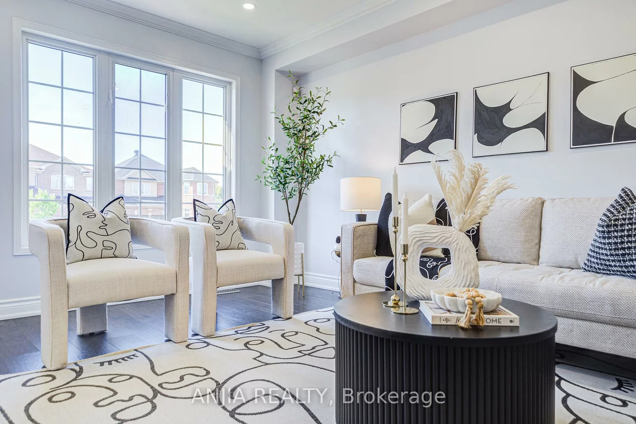 706, Castlemore, Wismer, Markham