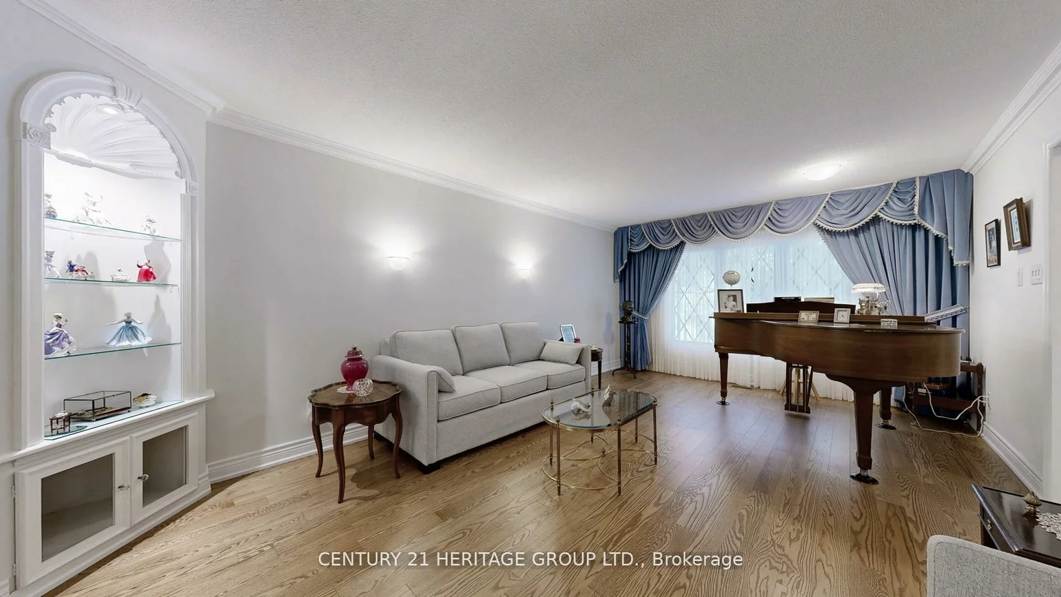 280, Henderson, Royal Orchard, Markham