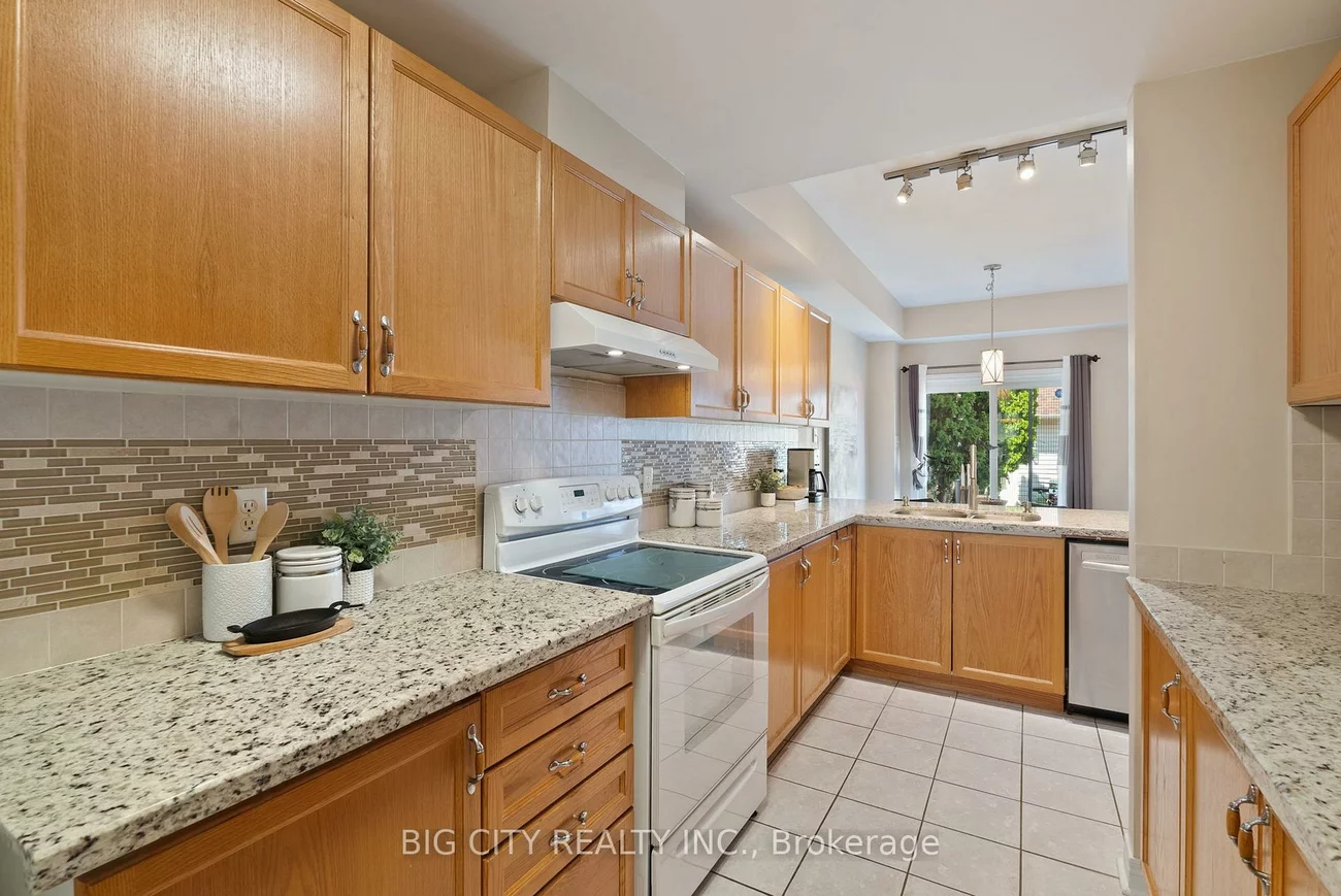98, Riverlands, Cornell, Markham