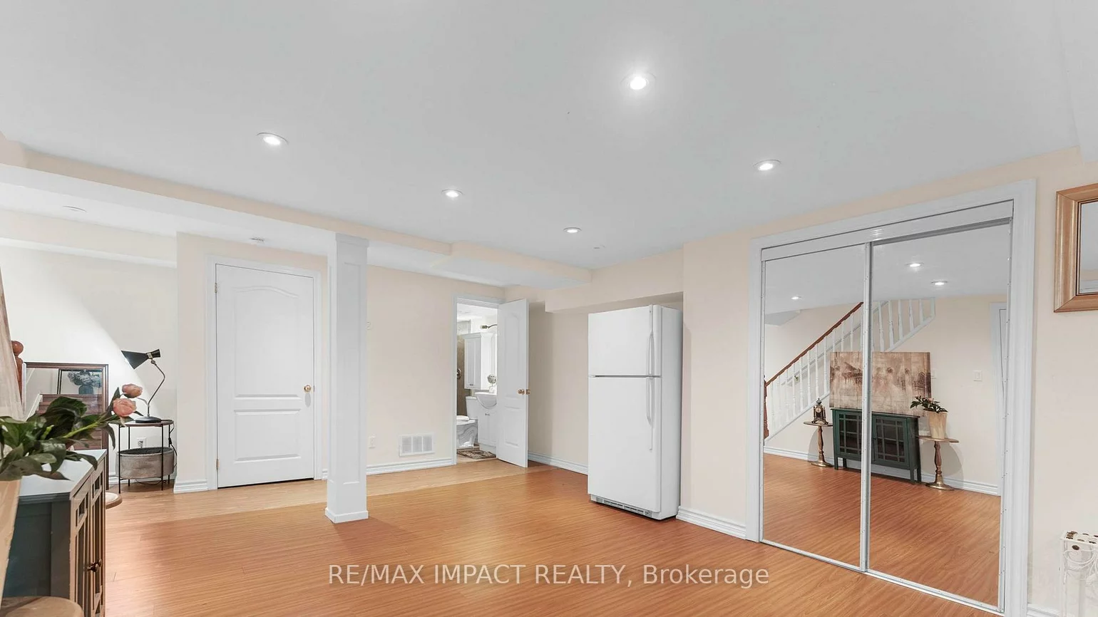 740, Bur Oak, Wismer, Markham