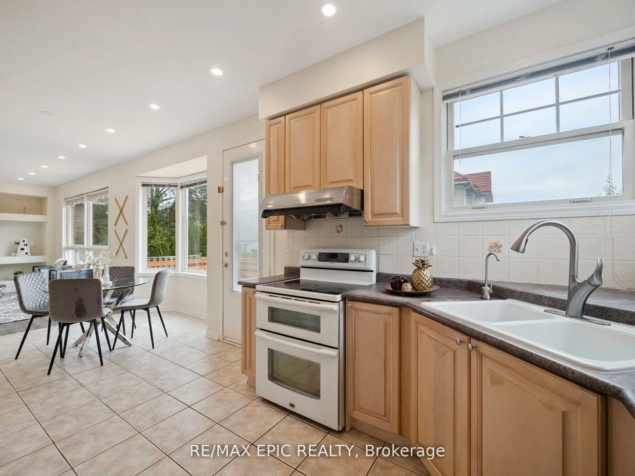 85, Majestic, Berczy, Markham