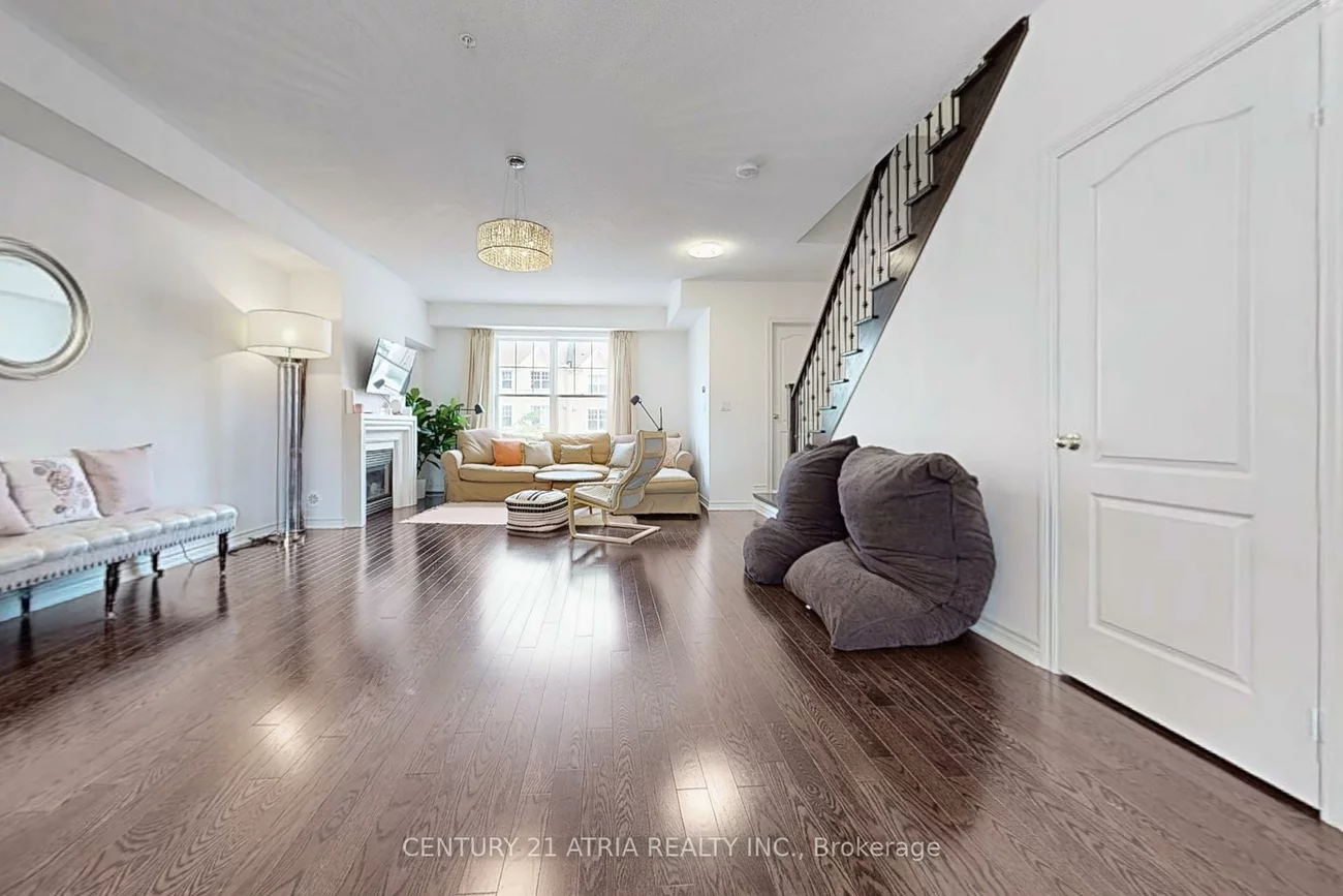 17, Cathedral High, Cathedraltown, Markham