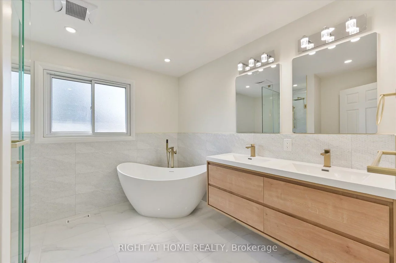 40, Norman Ross, Middlefield, Markham