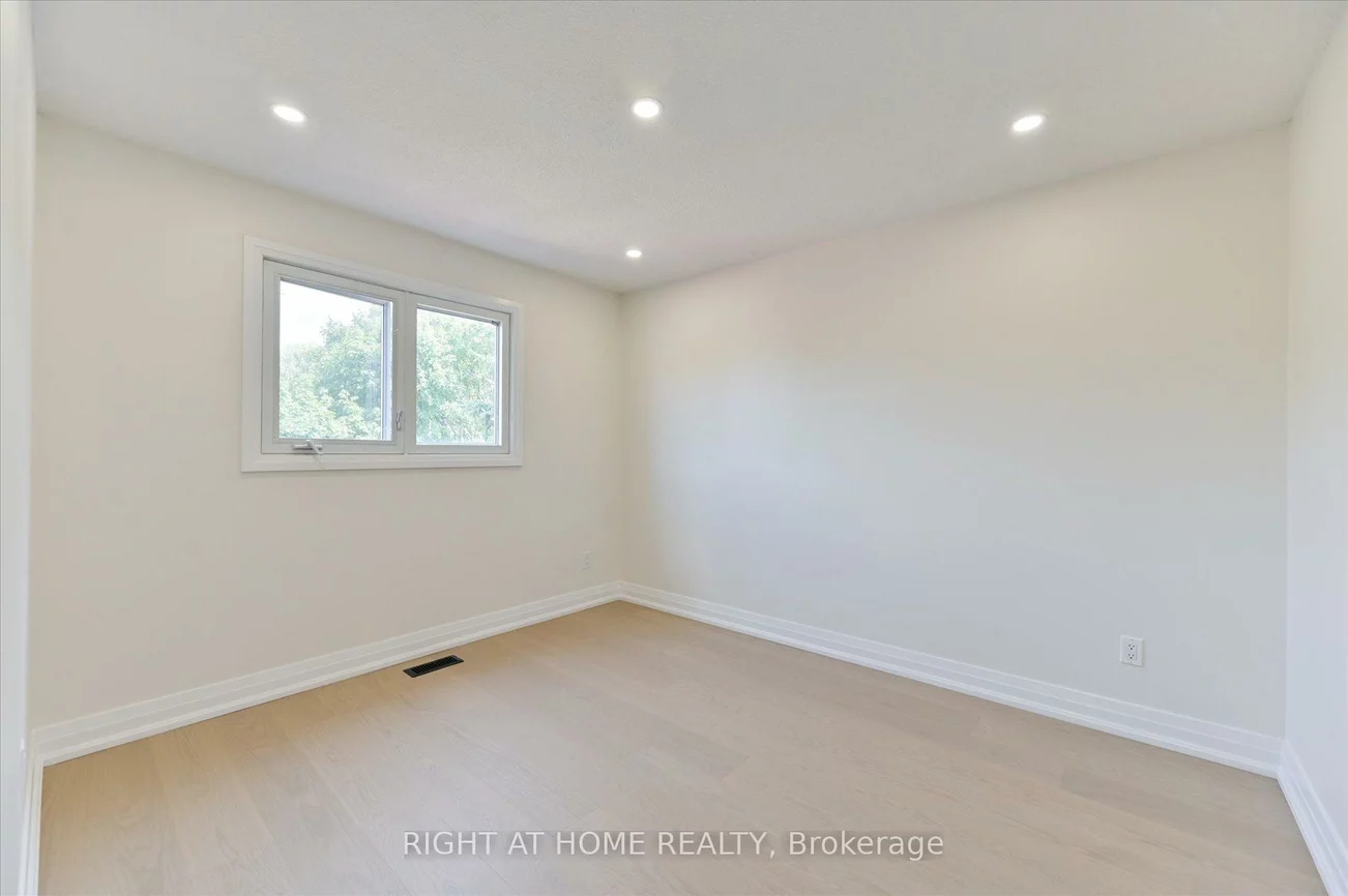 40, Norman Ross, Middlefield, Markham