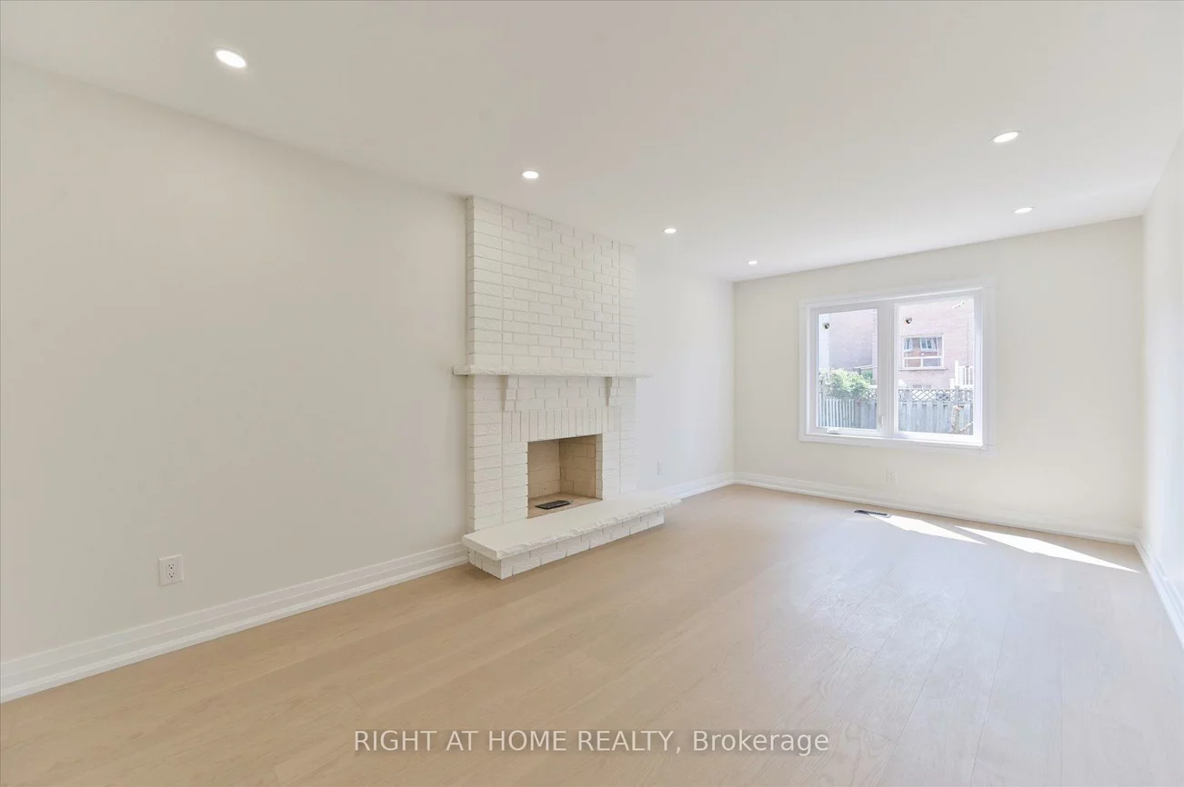 40, Norman Ross, Middlefield, Markham