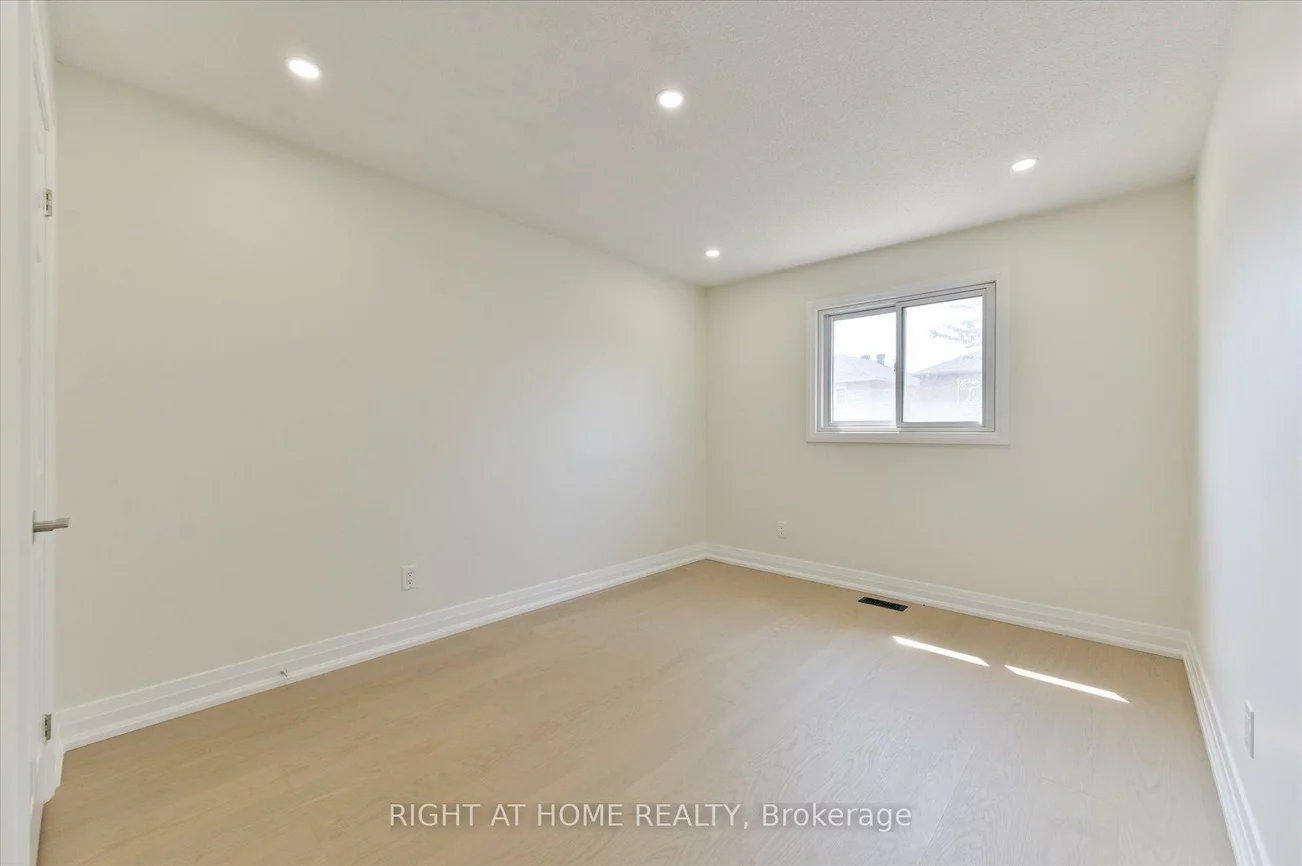 40, Norman Ross, Middlefield, Markham