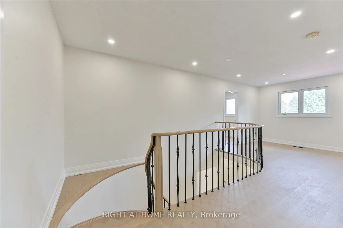 40, Norman Ross, Middlefield, Markham