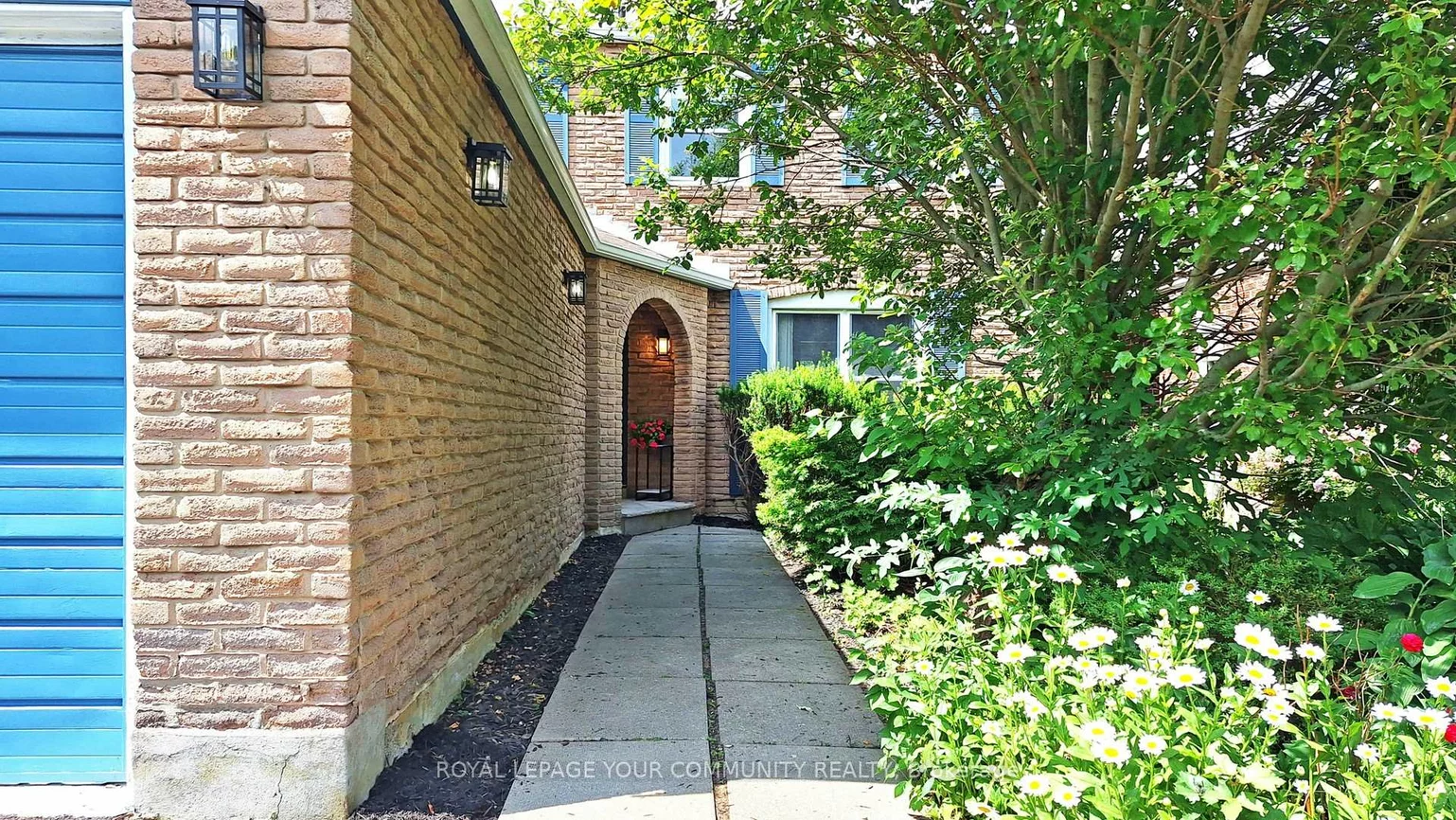 42, Holsworthy, German Mills, Markham
