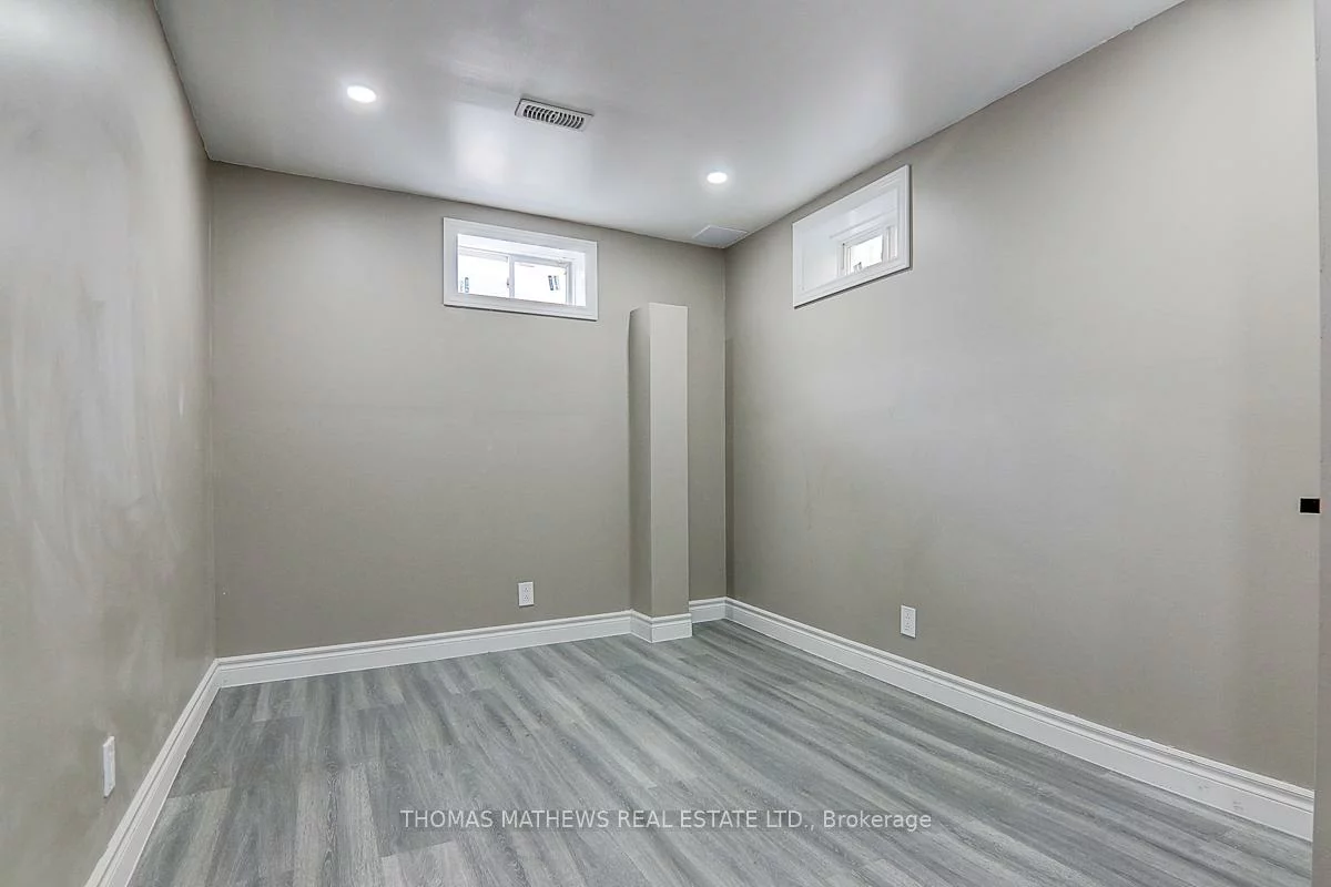 25, Turnhouse, Box Grove, Markham