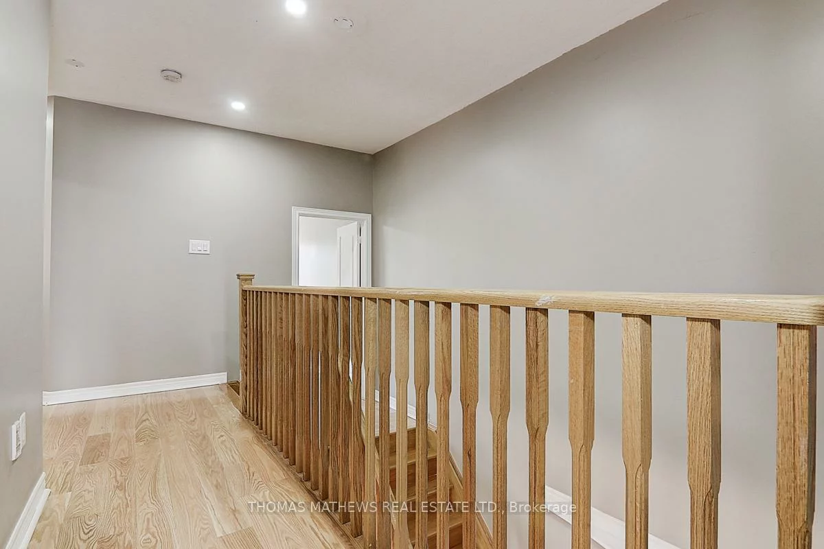 25, Turnhouse, Box Grove, Markham