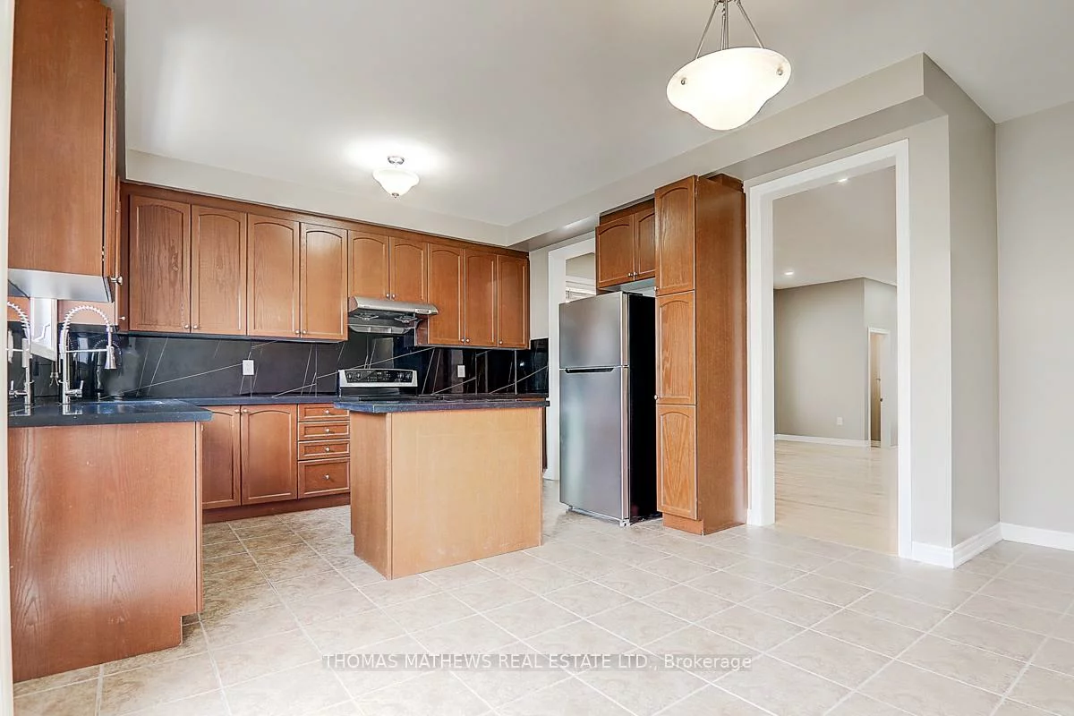 25, Turnhouse, Box Grove, Markham