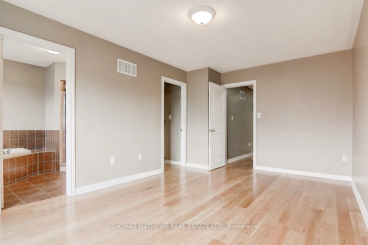 25, Turnhouse, Box Grove, Markham