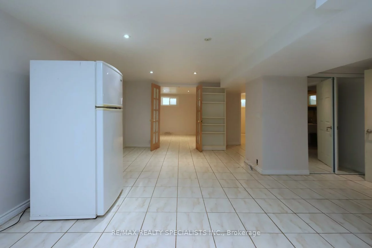 44, Woodward, Grandview, Markham