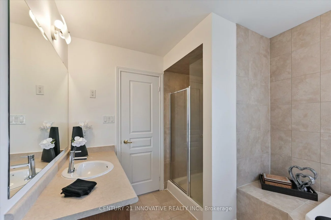 92, Riverwalk, Box Grove, Markham