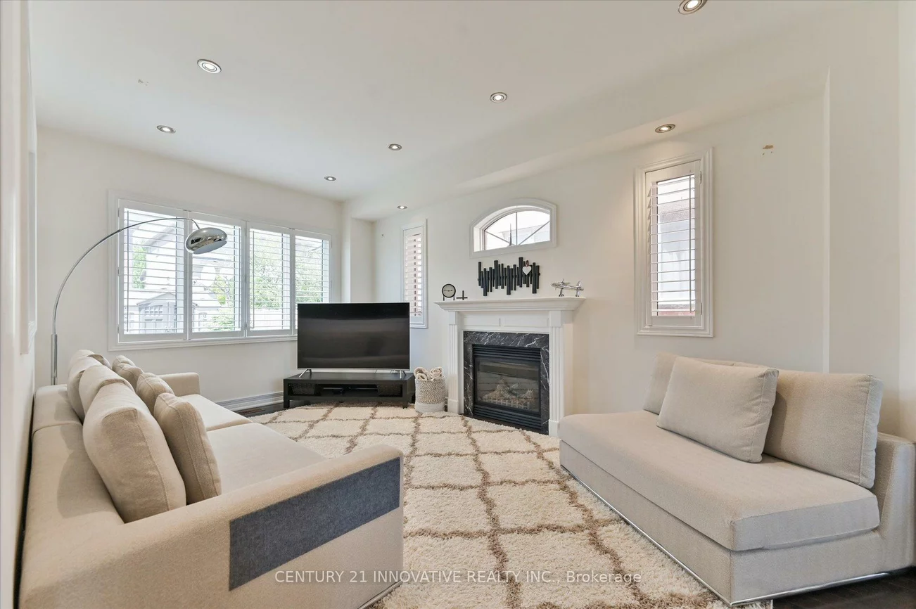 92, Riverwalk, Box Grove, Markham