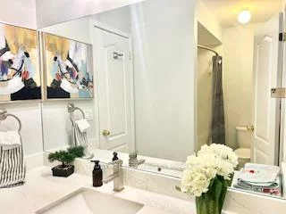 35, Glenbrook, Berczy, Markham