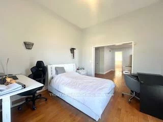 35, Glenbrook, Berczy, Markham