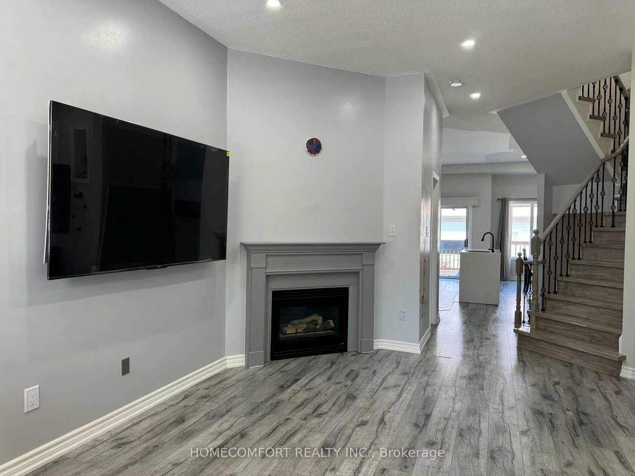 18, Glendennan, Cornell, Markham