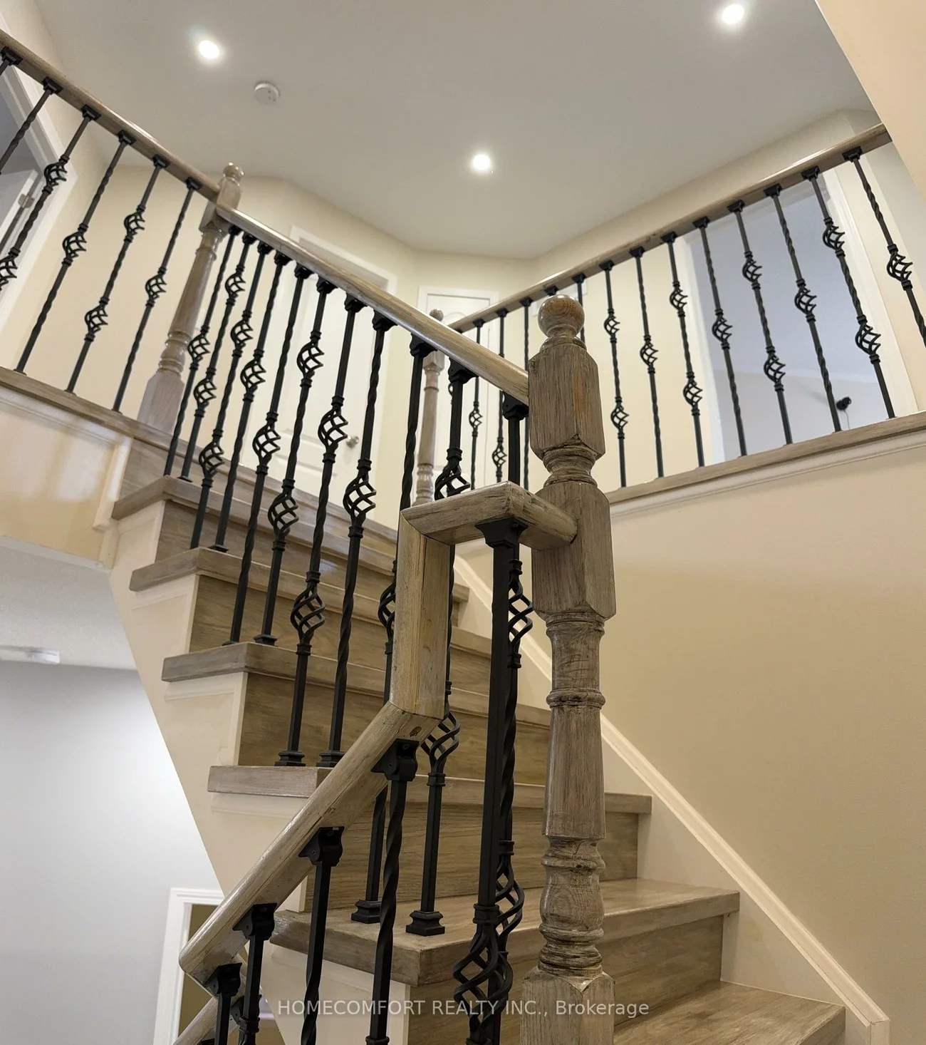18, Glendennan, Cornell, Markham