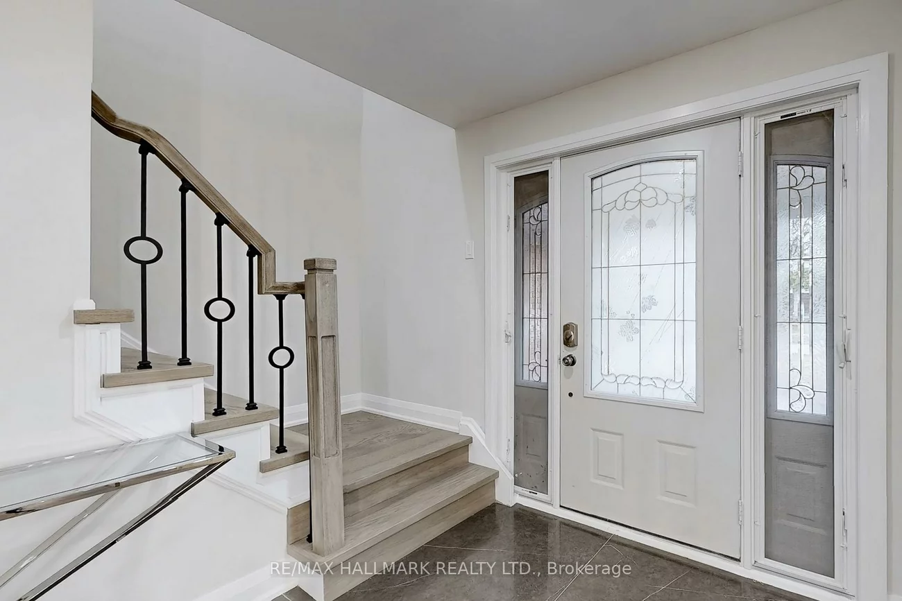 40, Squire Baker's, Sherwood-Amberglen, Markham