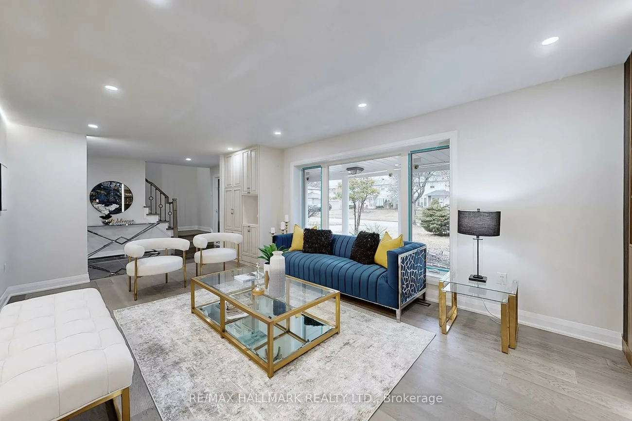 40, Squire Baker's, Sherwood-Amberglen, Markham