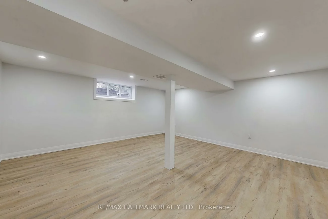 40, Squire Baker's, Sherwood-Amberglen, Markham