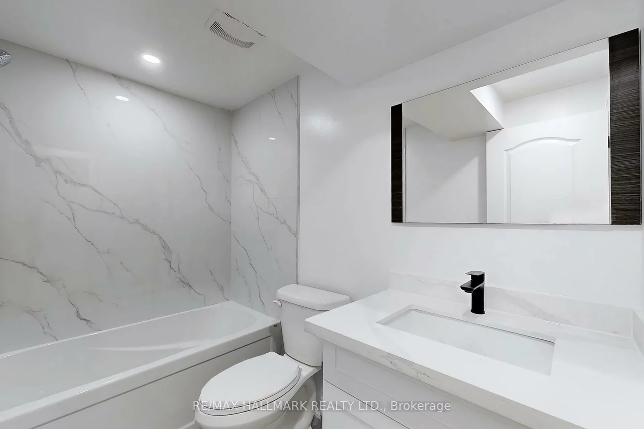 40, Squire Baker's, Sherwood-Amberglen, Markham