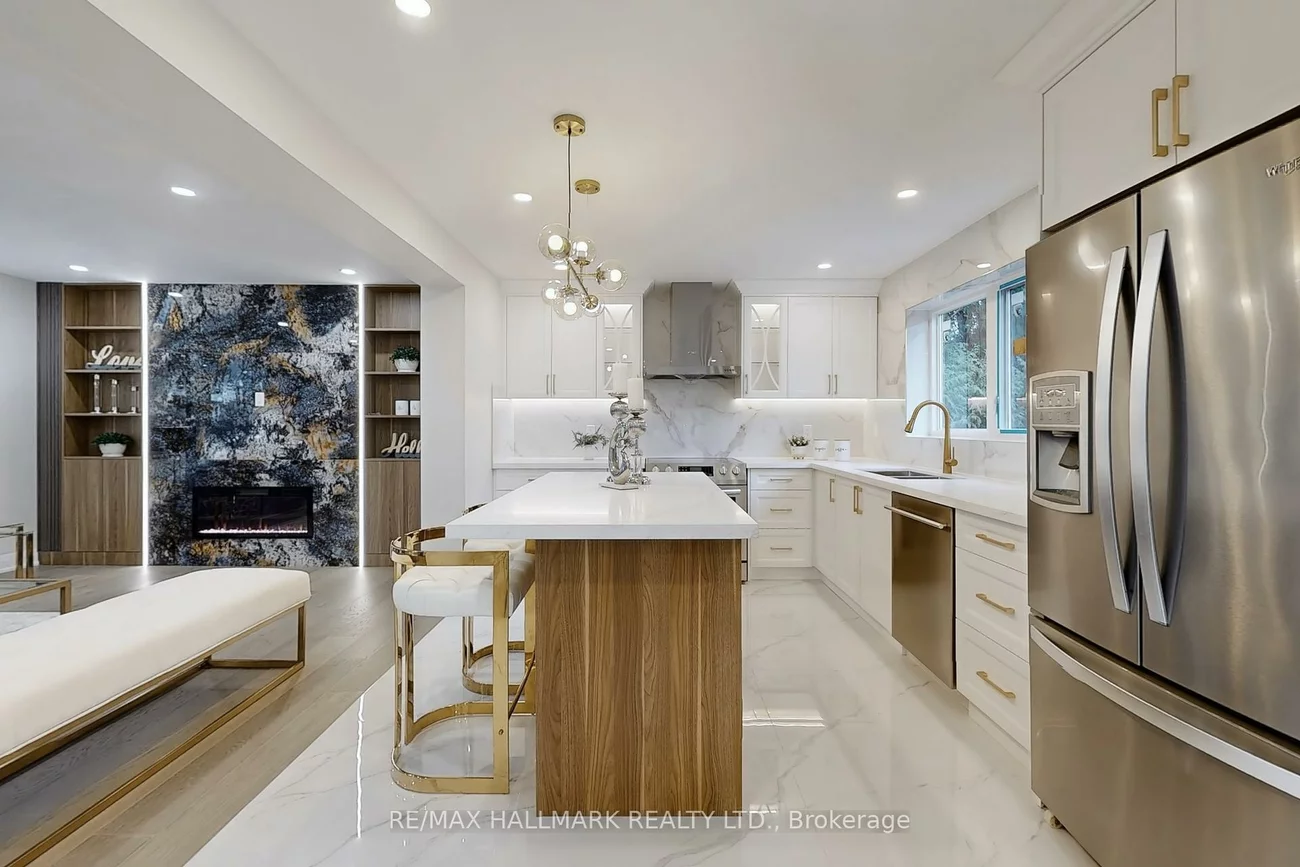 40, Squire Baker's, Sherwood-Amberglen, Markham