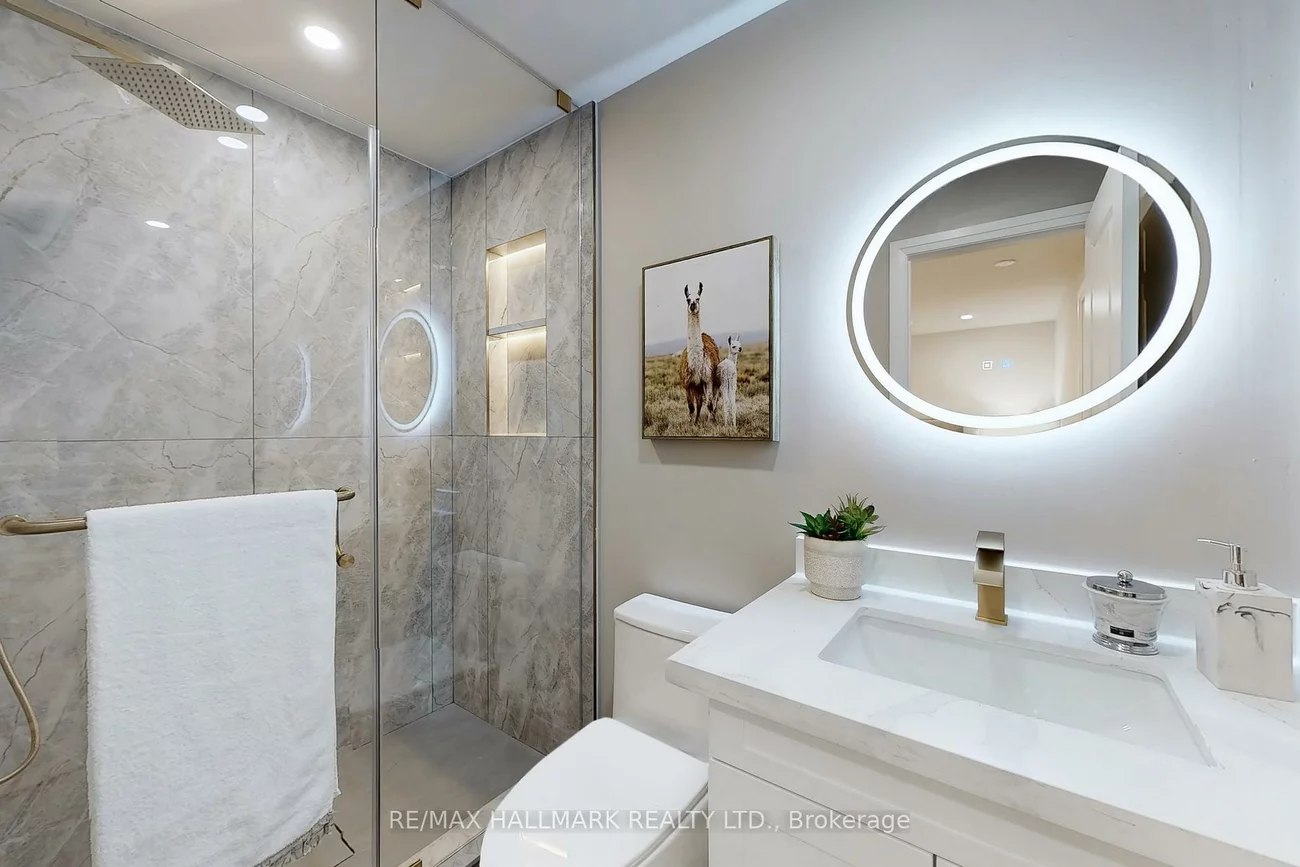 40, Squire Baker's, Sherwood-Amberglen, Markham
