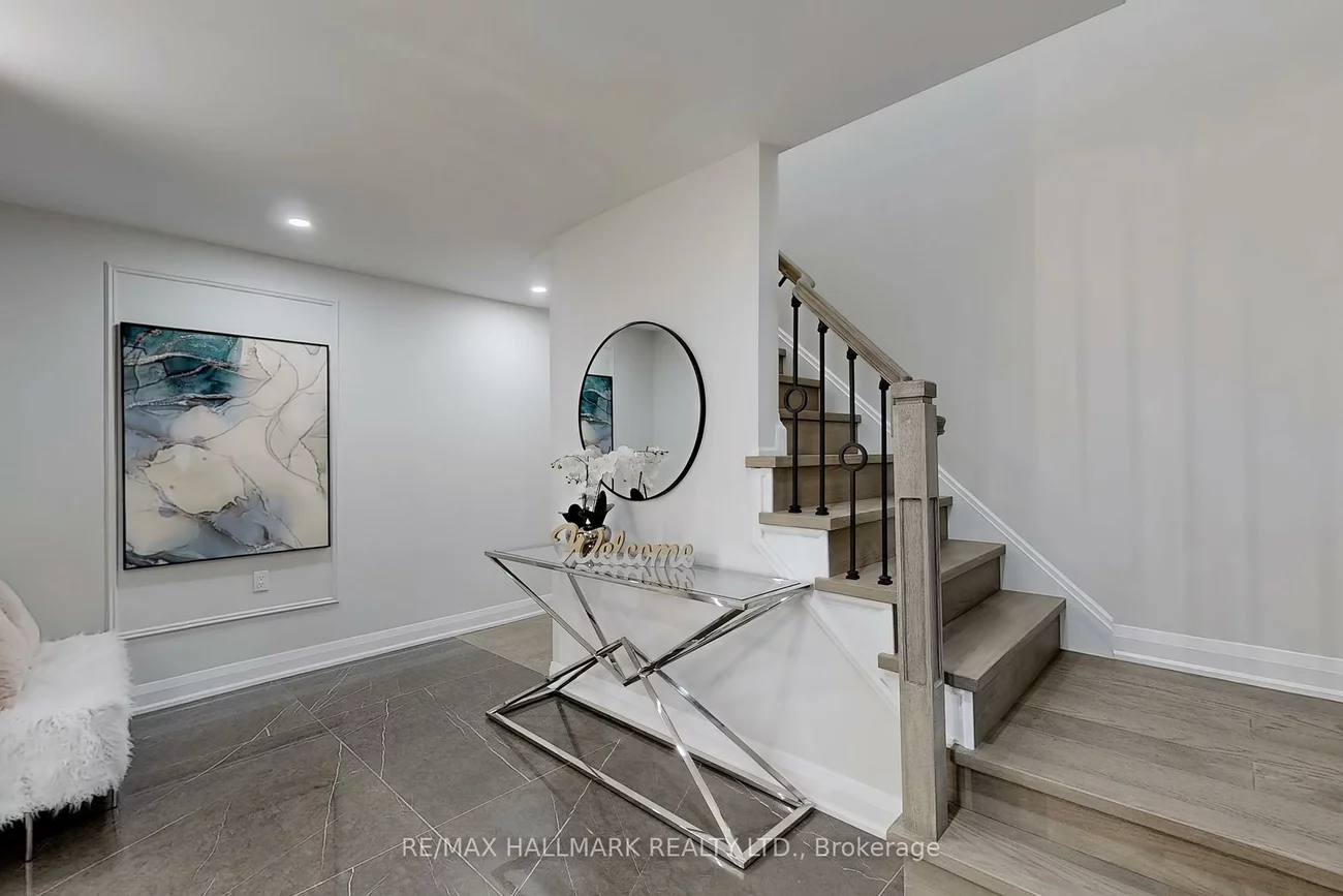 40, Squire Baker's, Sherwood-Amberglen, Markham