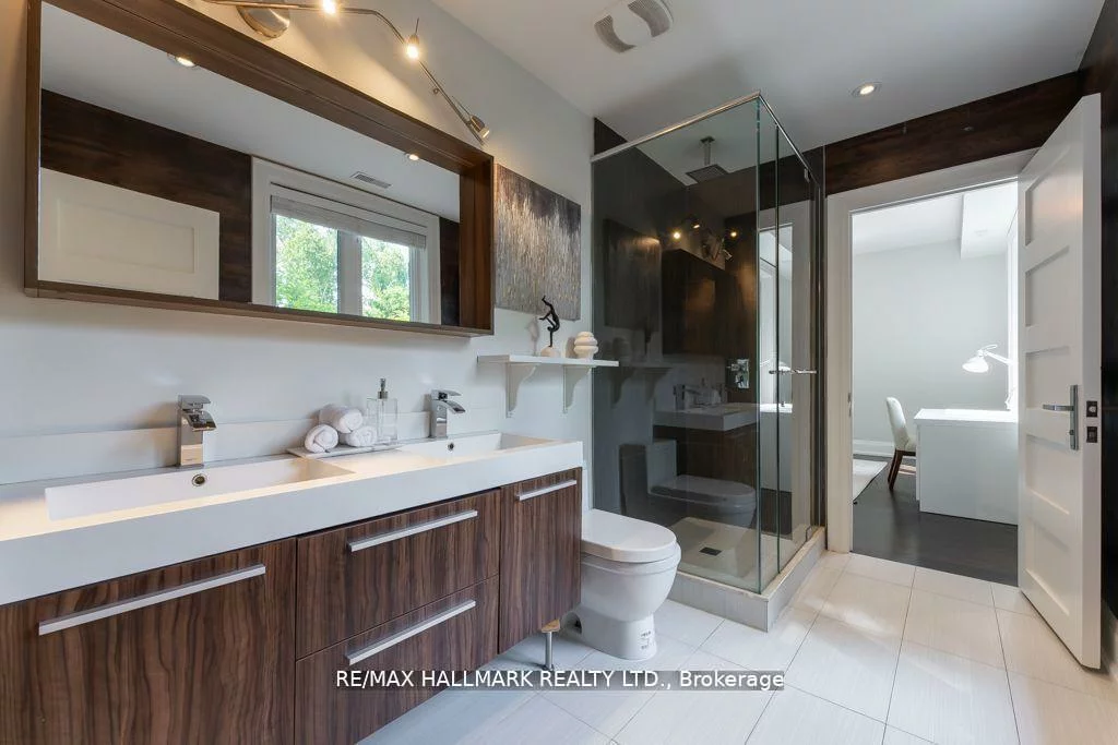17, Hammok, Bayview Glen, Markham