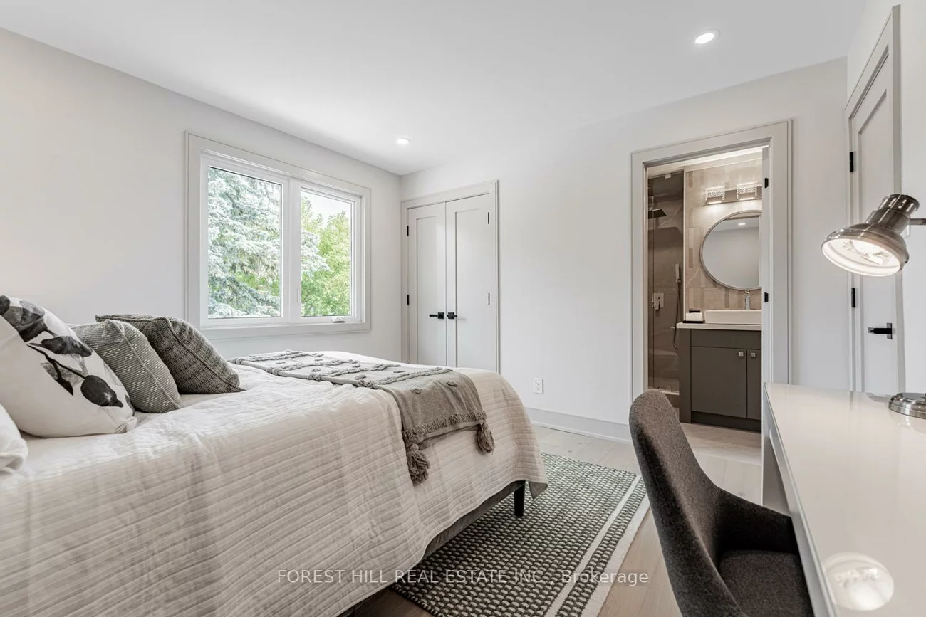 43, Thorny Brae, Royal Orchard, Markham