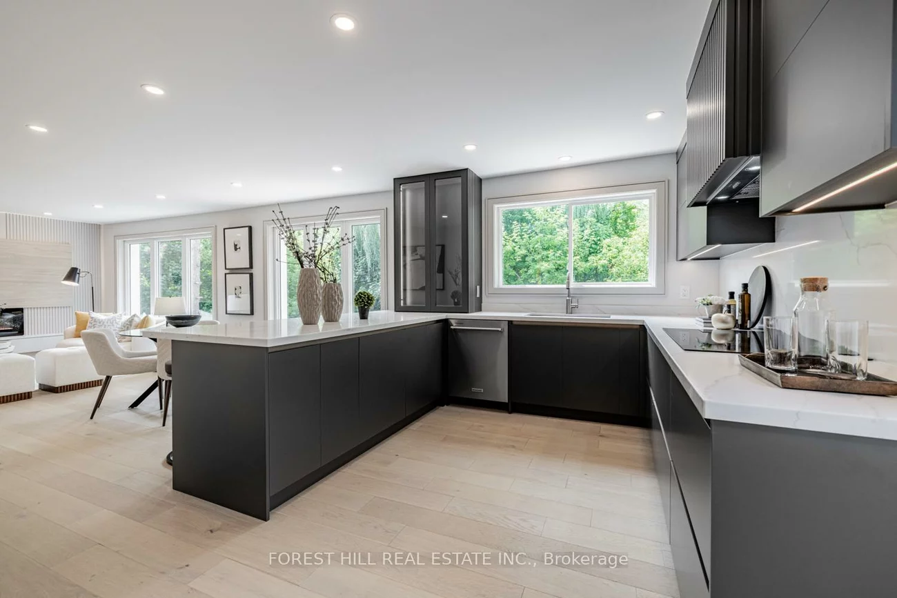 43, Thorny Brae, Royal Orchard, Markham