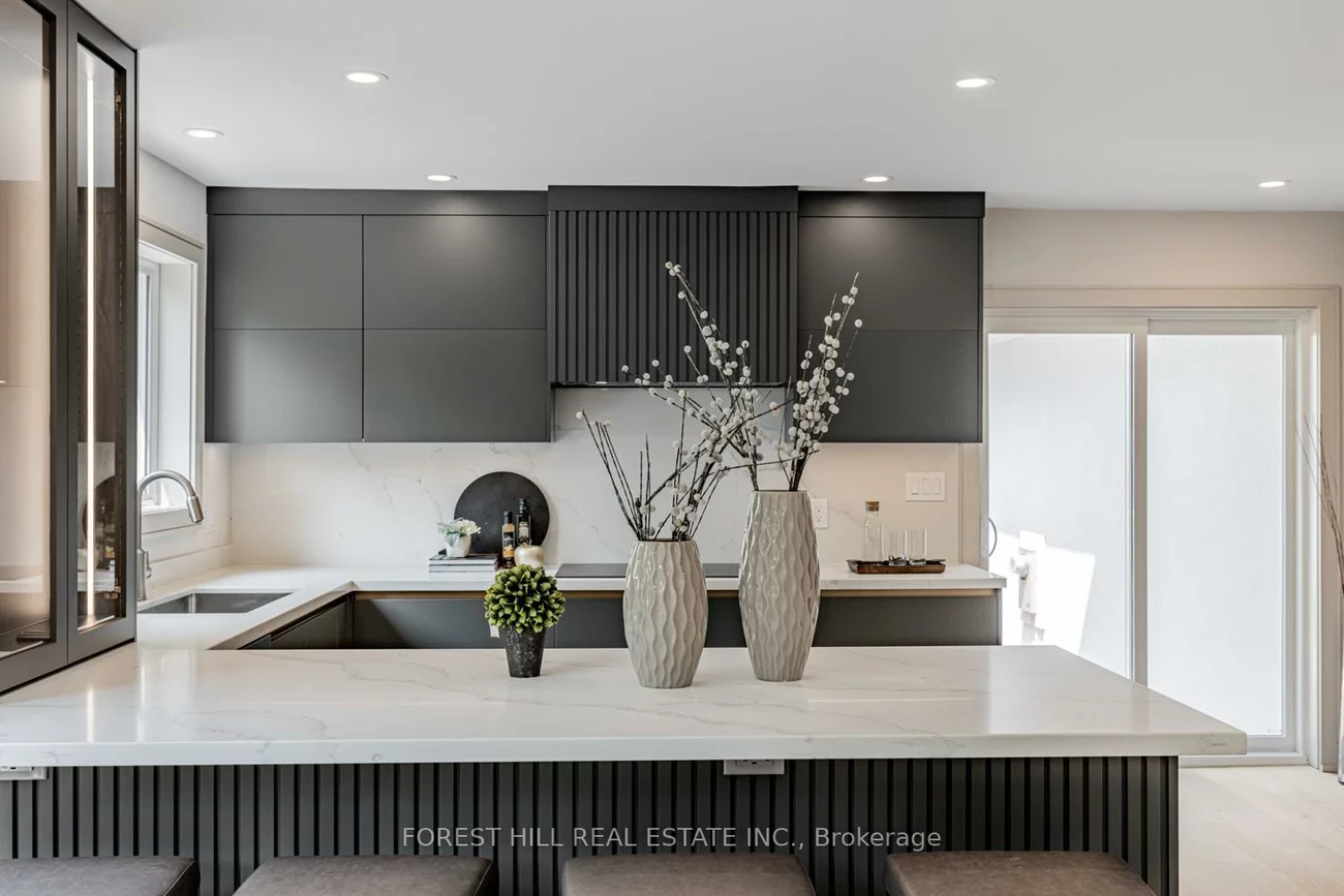 43, Thorny Brae, Royal Orchard, Markham