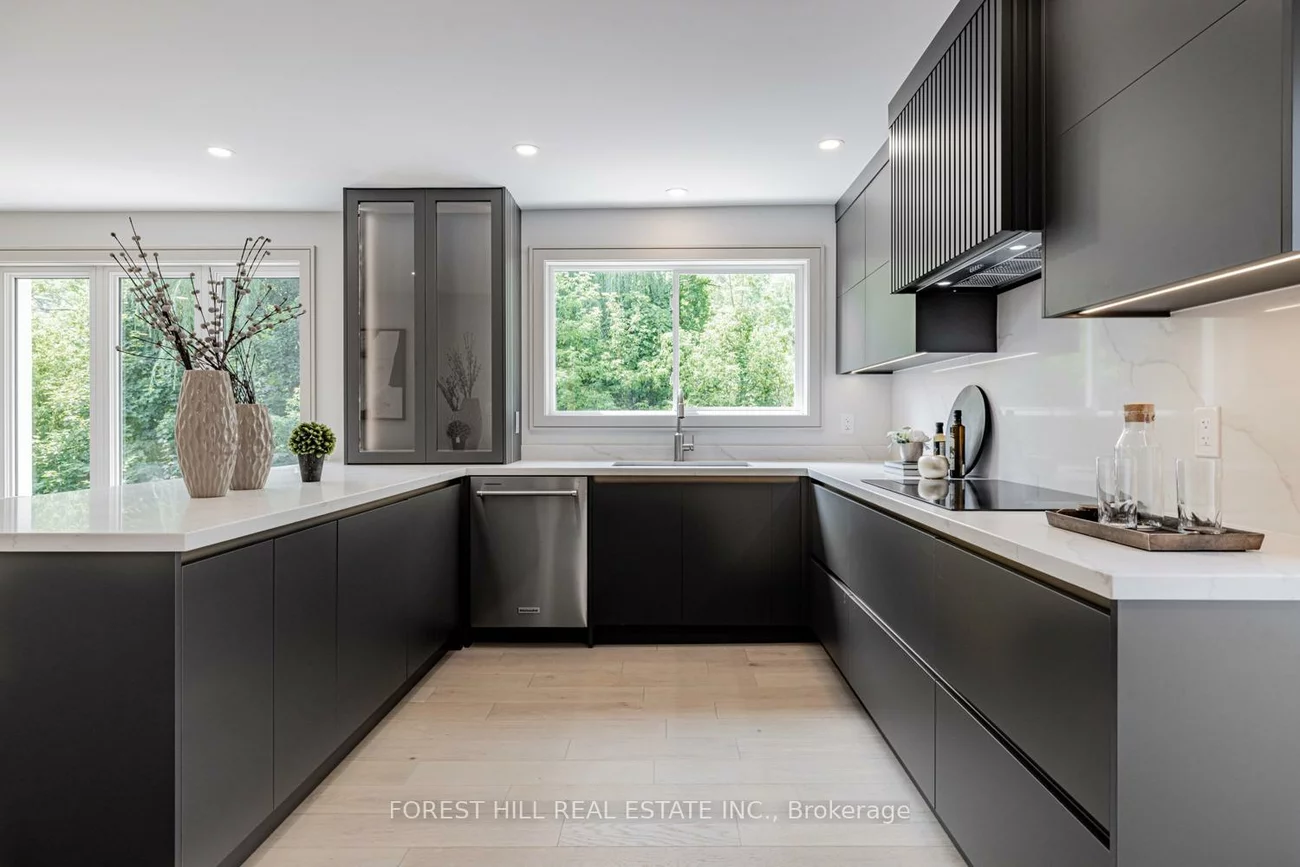 43, Thorny Brae, Royal Orchard, Markham