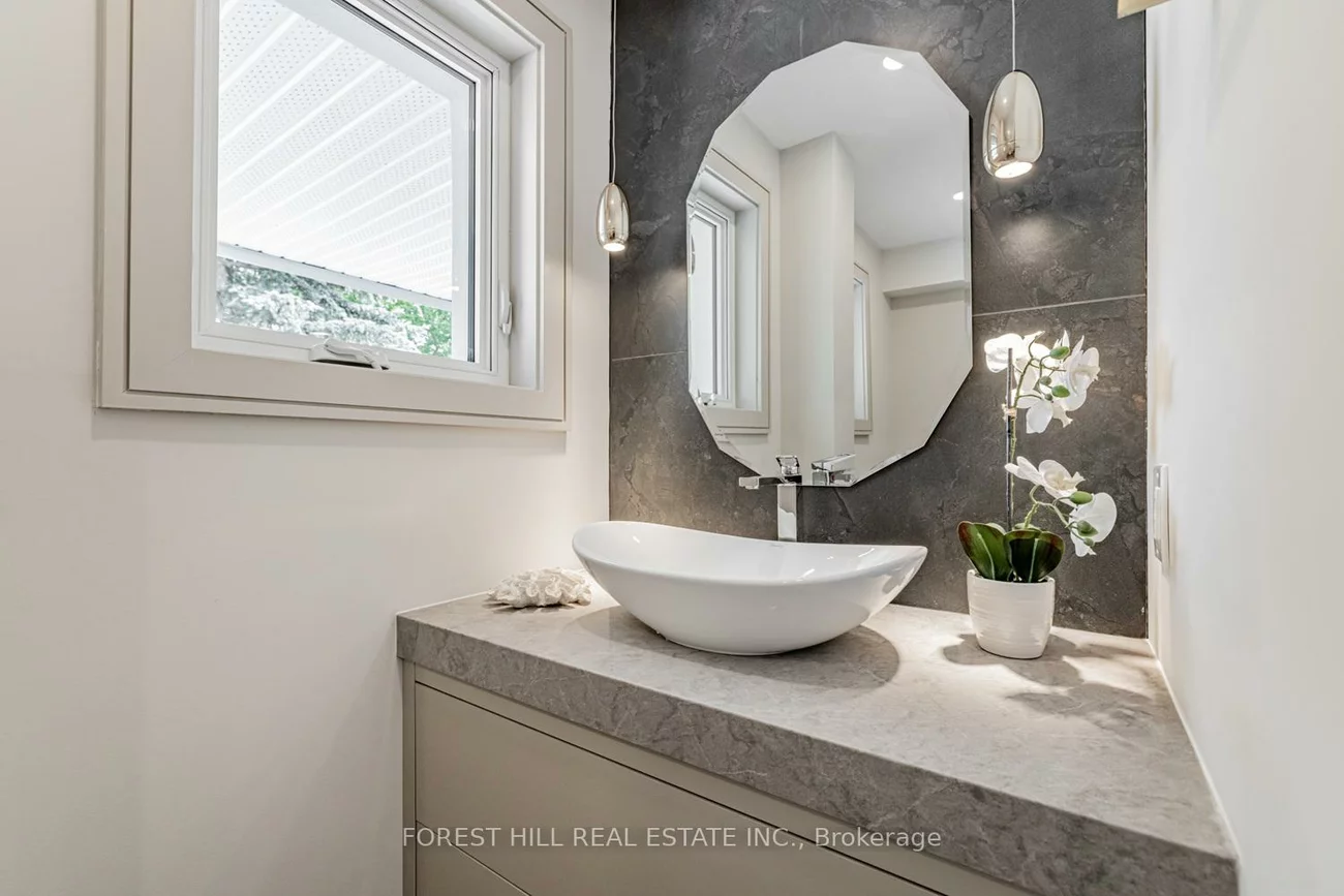 43, Thorny Brae, Royal Orchard, Markham