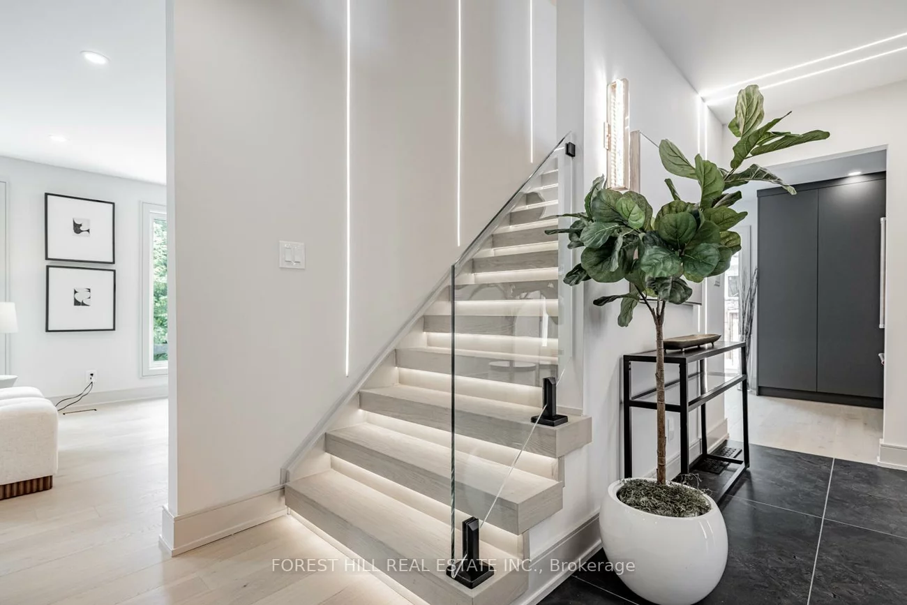 43, Thorny Brae, Royal Orchard, Markham