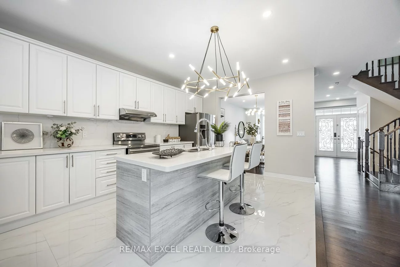 77, Sunnyside Hill, Cornell, Markham