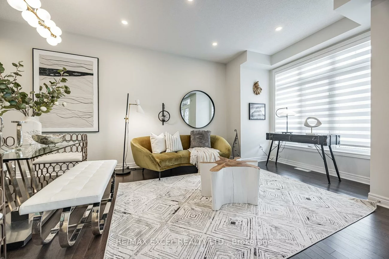 77, Sunnyside Hill, Cornell, Markham